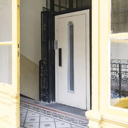 Lägenhet Real Museum Budapest